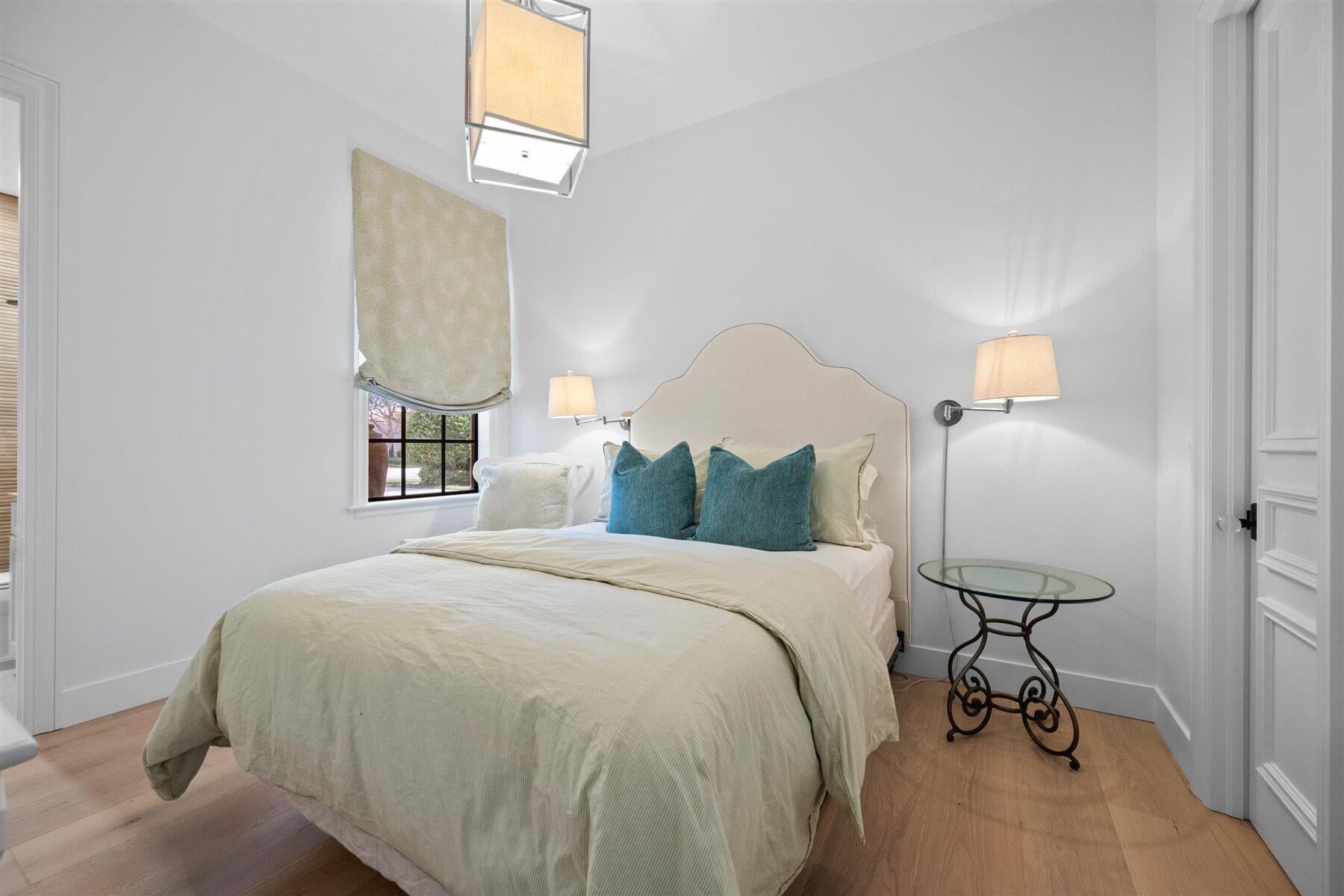  Residence photo 15