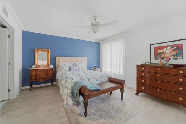  Unit 403 photo 21