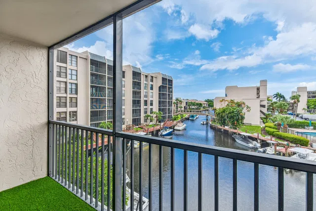 Boca Raton Unit 3020 photo 2