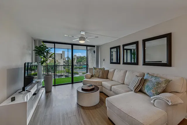 Boca Raton Unit 3020 photo 12