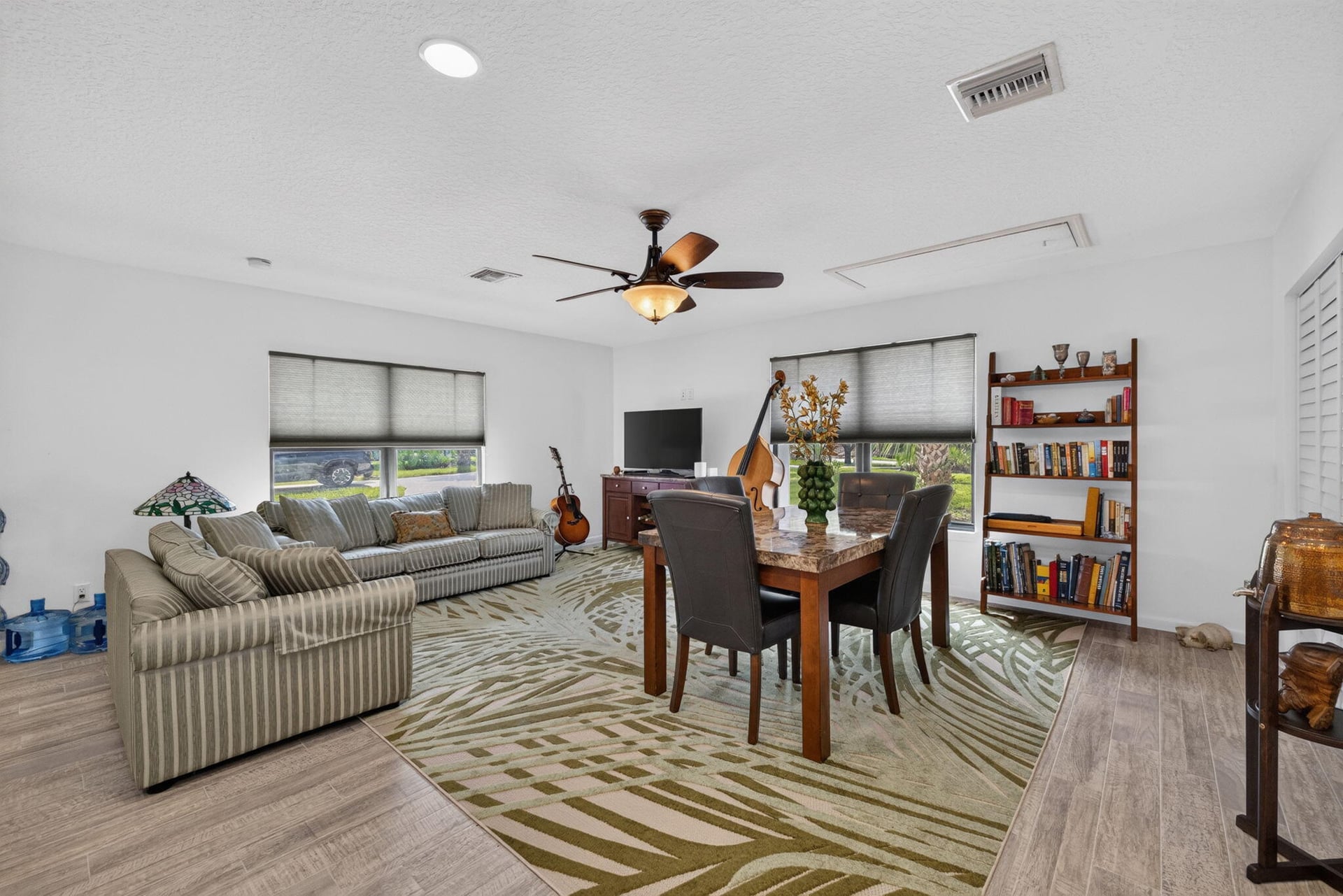 Residence photo 26