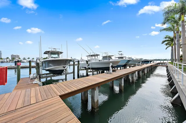 Flagler Landing Unit 301 photo 20