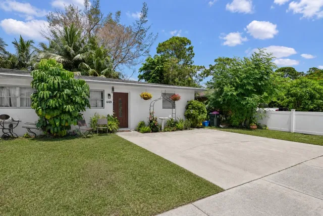  Residence photo 35