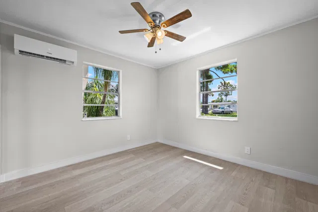  Residence photo 74