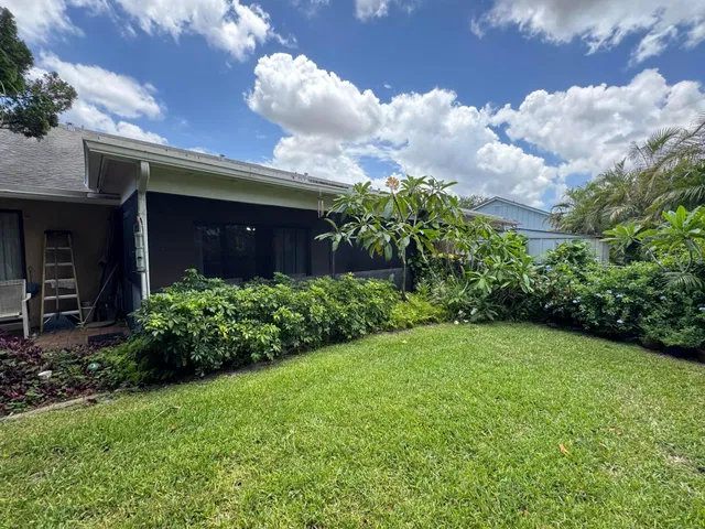 Residence photo 3