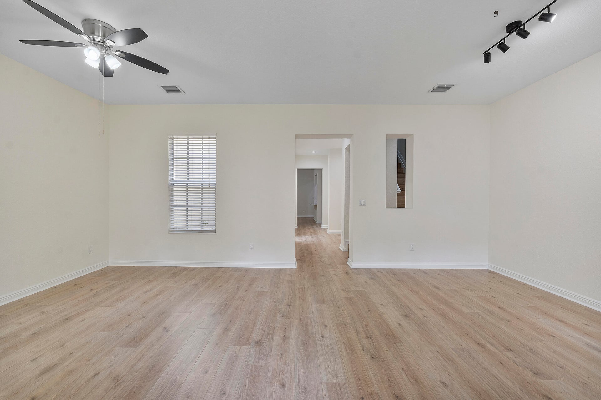 Residence photo 6