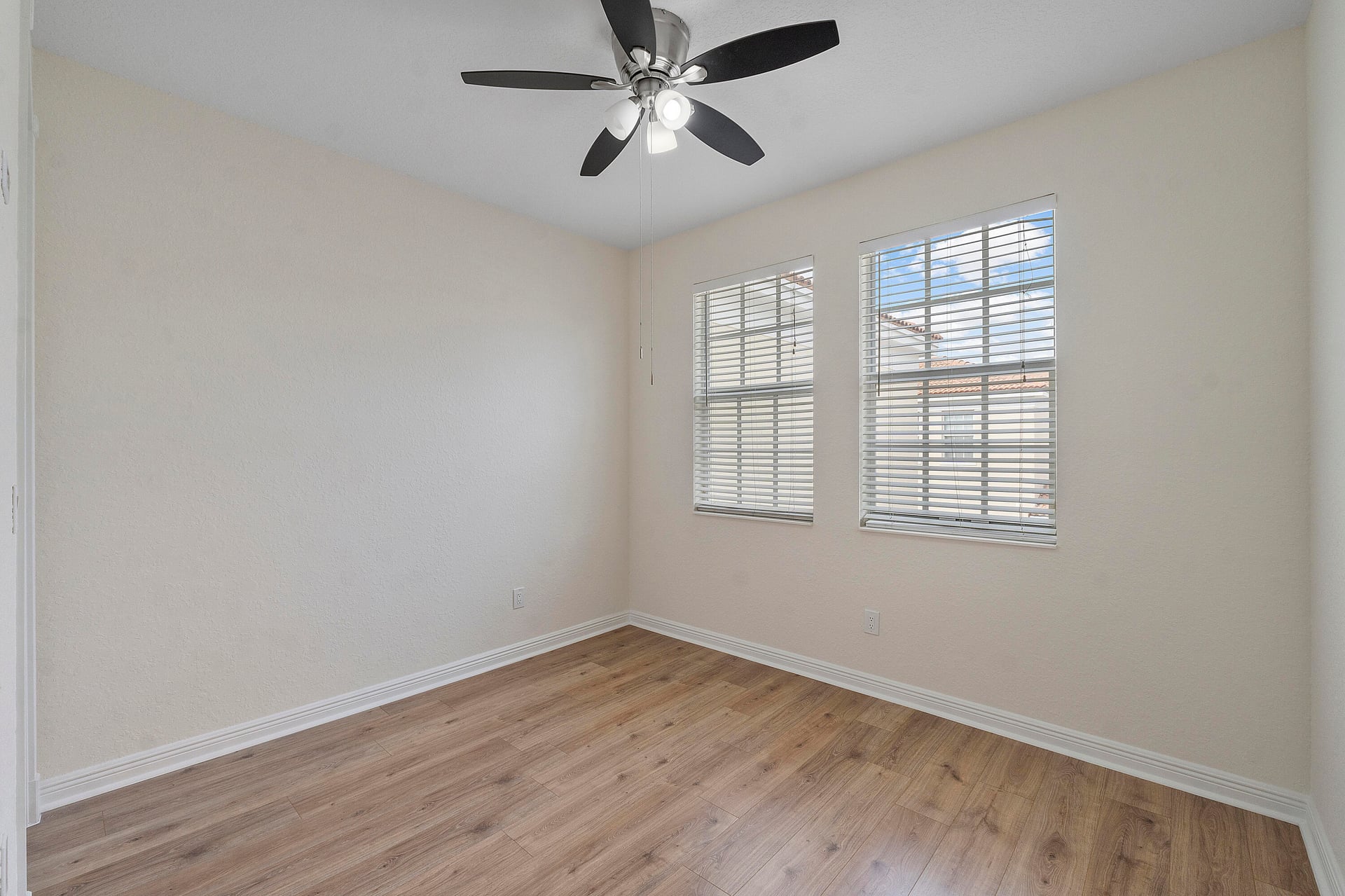 Residence photo 29