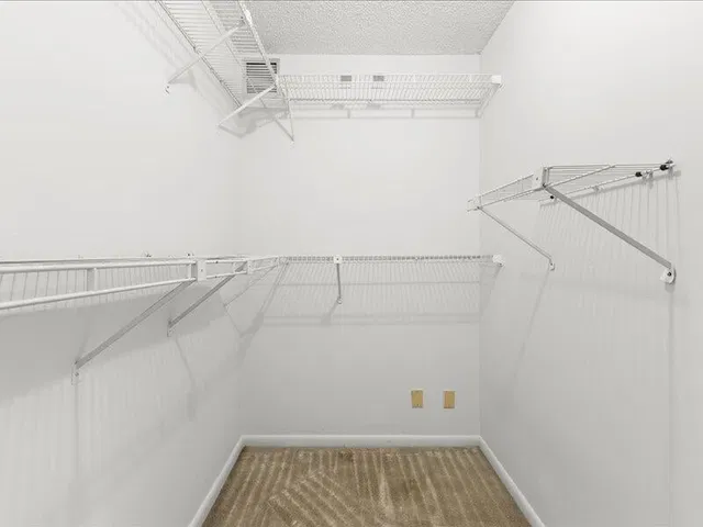 Unit 406 photo 18