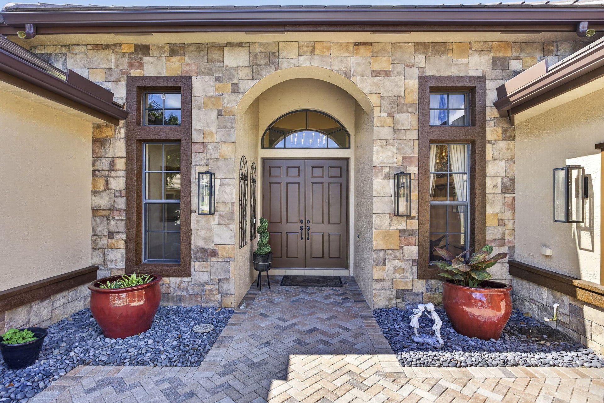 Residence photo 5