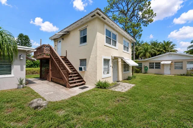 Residence photo 37