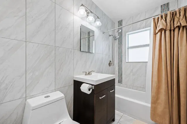 Residence photo 57