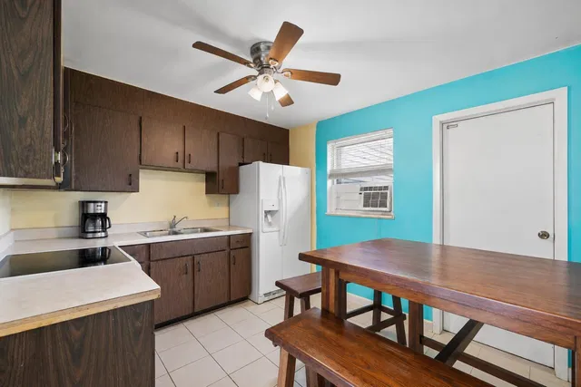 Residence photo 63