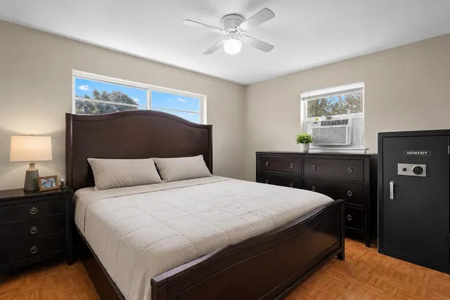 Residence photo 65