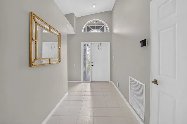 Residence photo 4