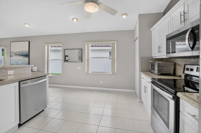 Residence photo 23