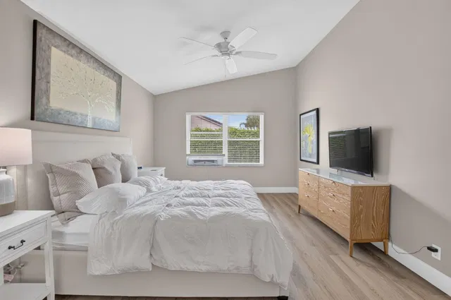 Residence photo 26