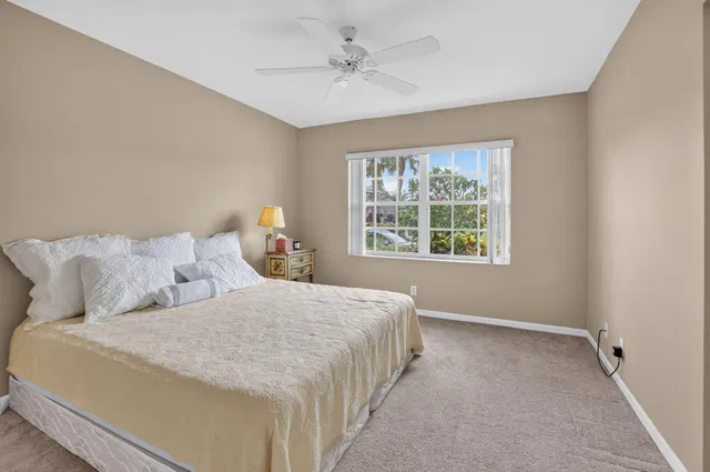 Residence photo 34