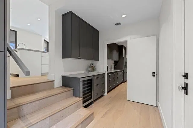 Residence photo 5