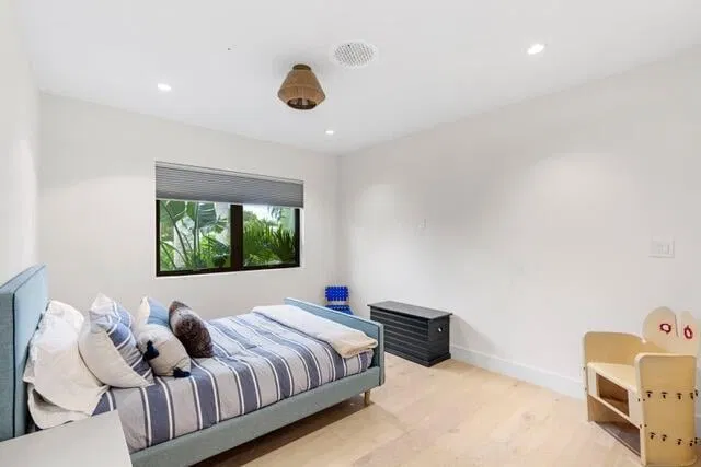 Residence photo 19