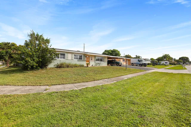 Residence photo 5