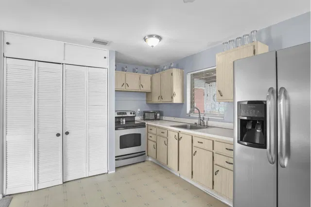 Residence photo 9