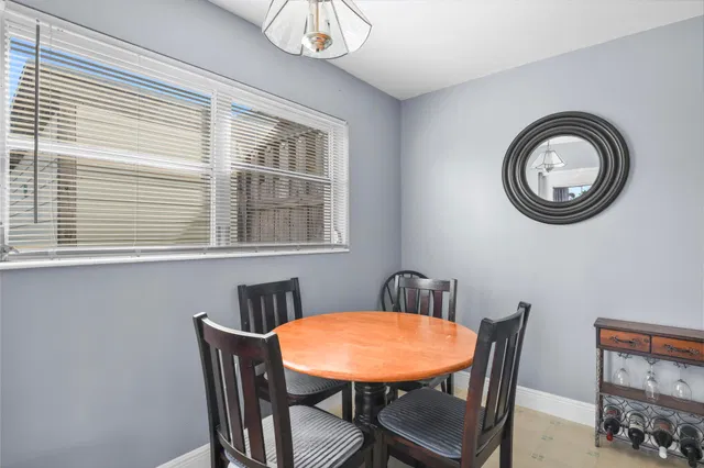 Residence photo 12