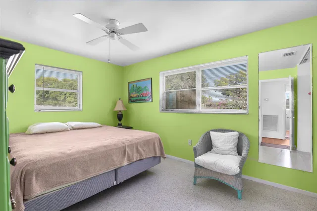 Residence photo 17
