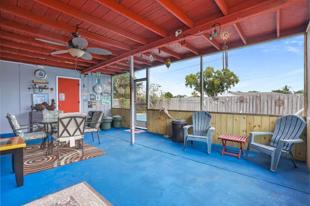 Residence photo 25