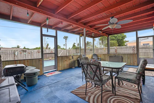 Residence photo 27