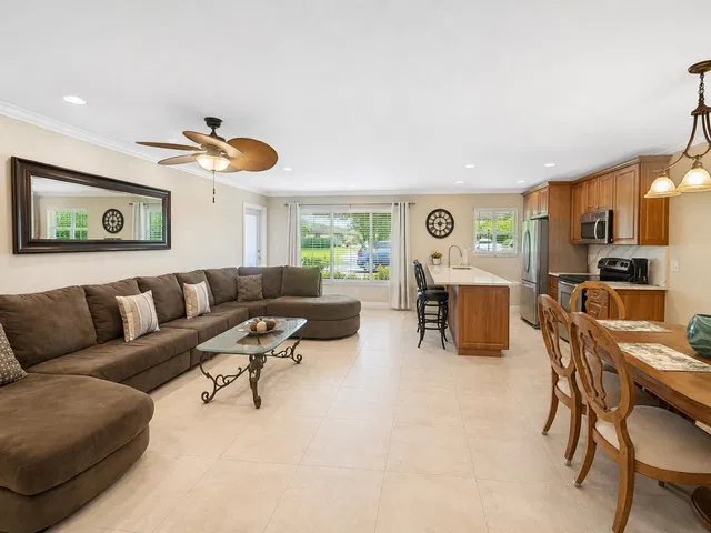 Residence photo 2