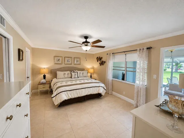 Residence photo 6