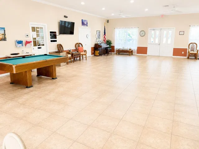 Residence photo 17