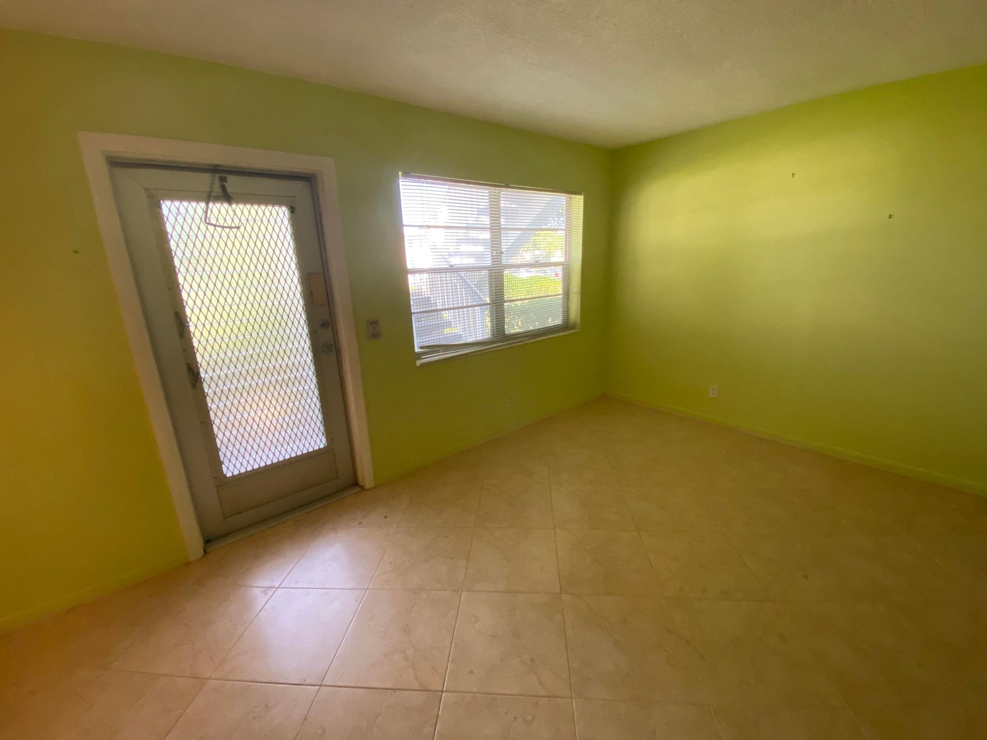 Unit 95 photo 5