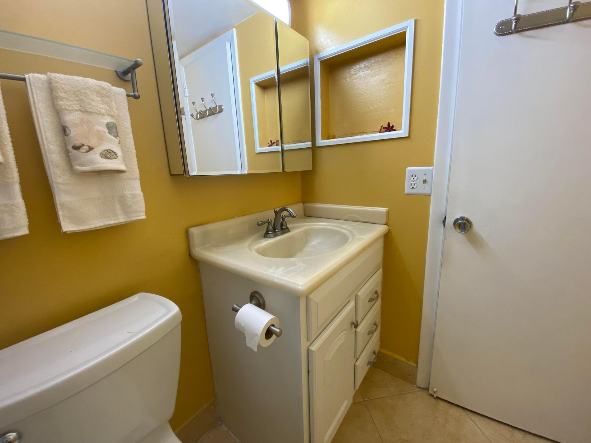 Unit 95 photo 23