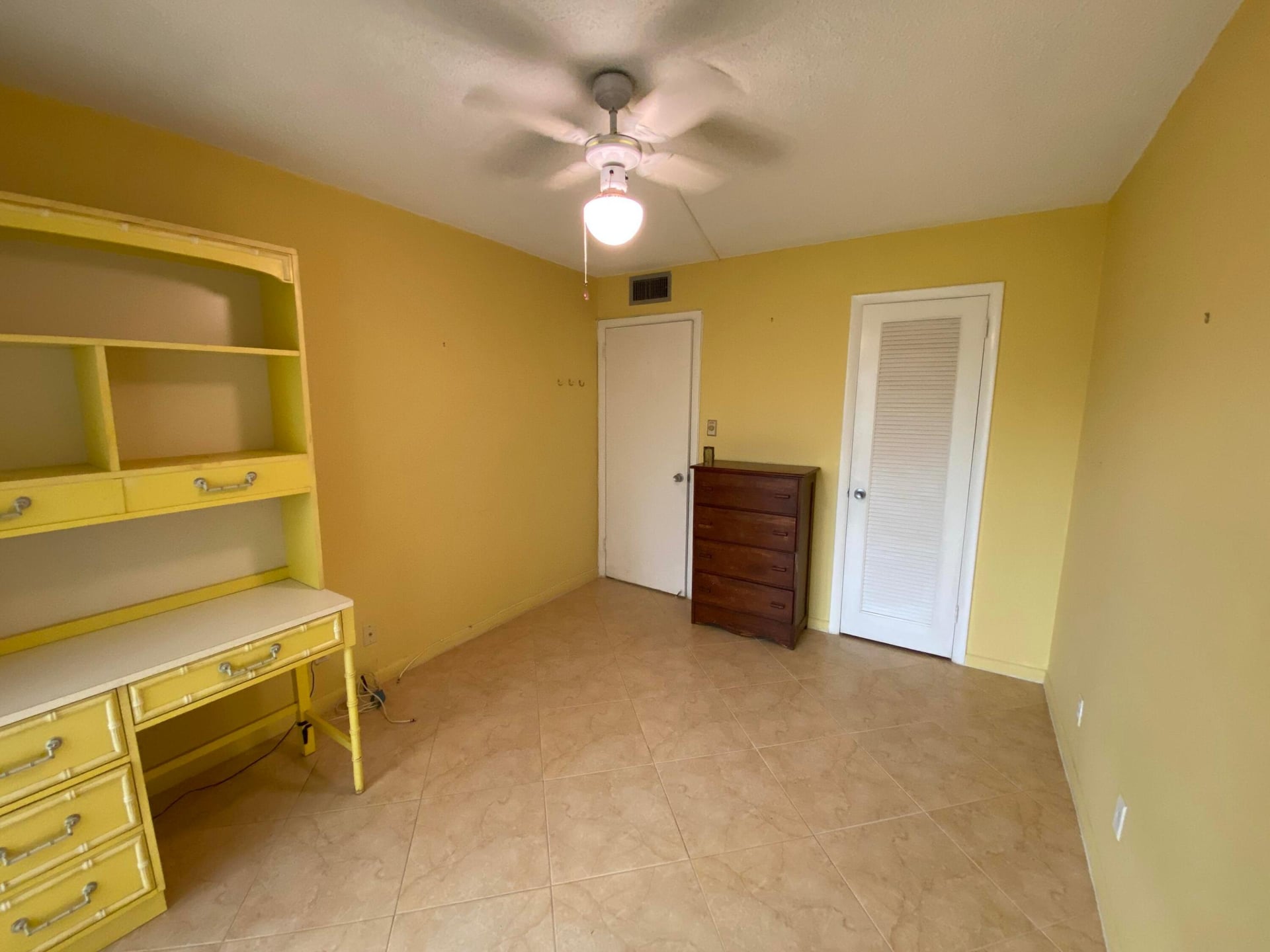 Unit 95 photo 26