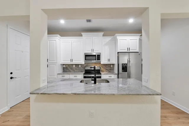 Residence photo 14