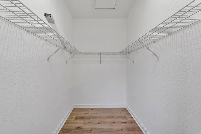 Residence photo 19