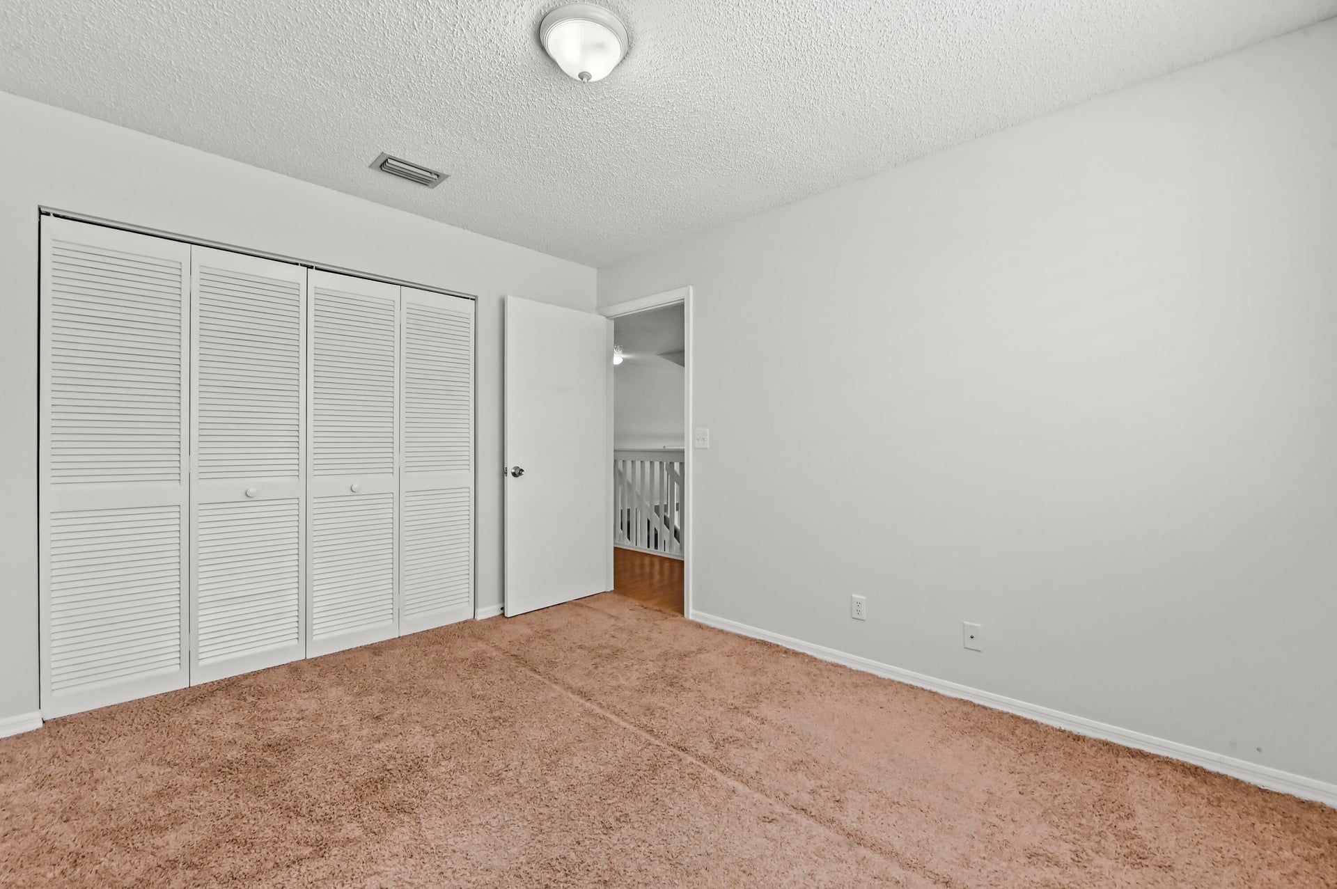 Residence photo 26