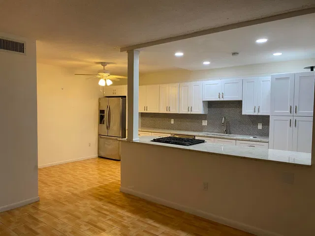 Boca Raton Unit 13 photo 2