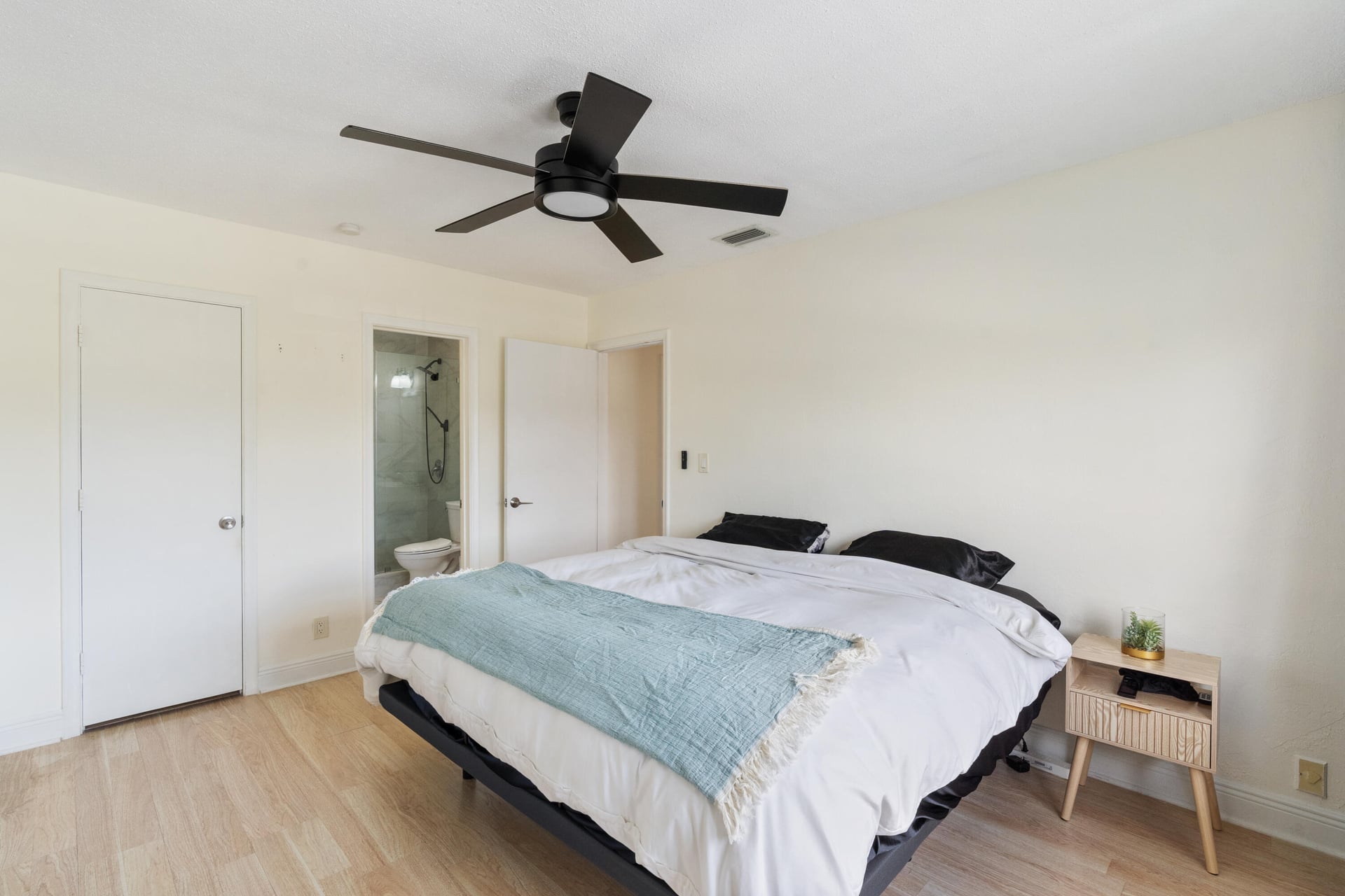 Boca Raton Unit 2060 photo 13