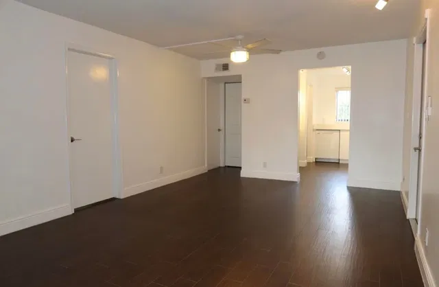 Boca Raton Unit 1670 photo 3
