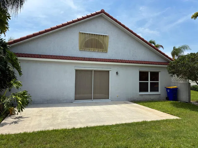  Residence photo 5