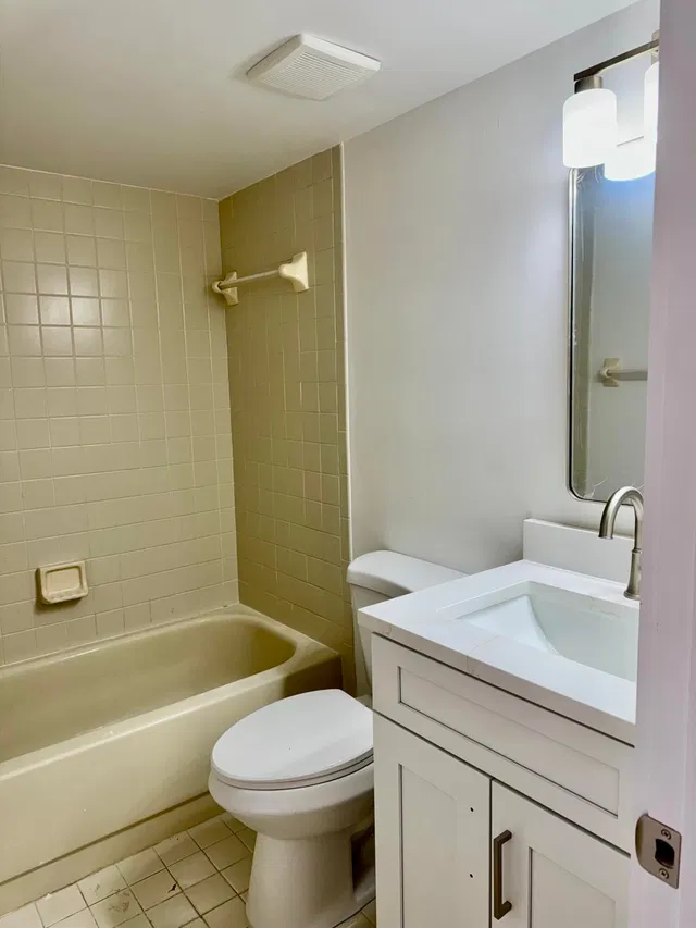Eastpointe Country Club Unit 203 photo 18