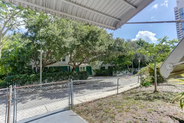 West Palm Beach Residence photo 4