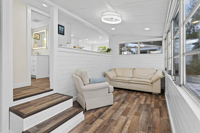Unit CD photo 7