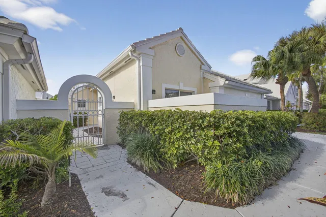 PGA National Palm Beach Gardens Residence photo 5