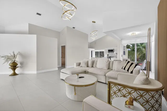 PGA National Palm Beach Gardens Residence photo 13