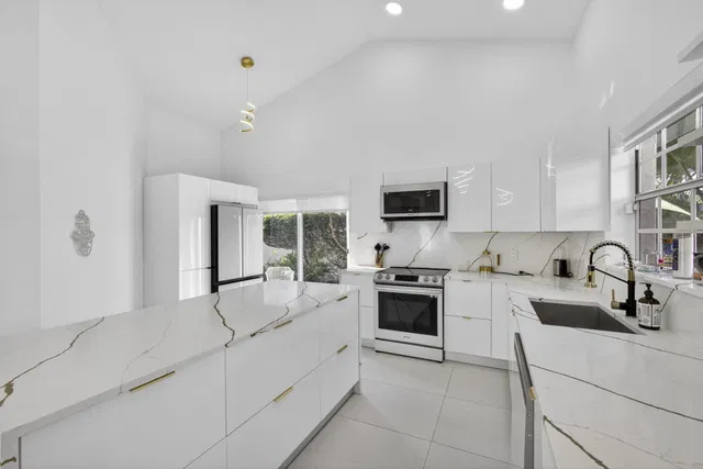PGA National Palm Beach Gardens Residence photo 21