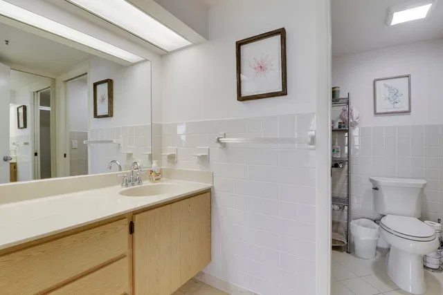 Unit 503 photo 26