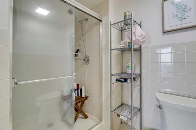 Unit 503 photo 27